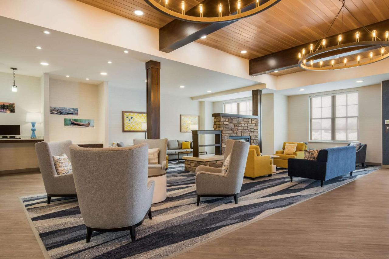 Mainstay Suites Гейлорд Екстериор снимка