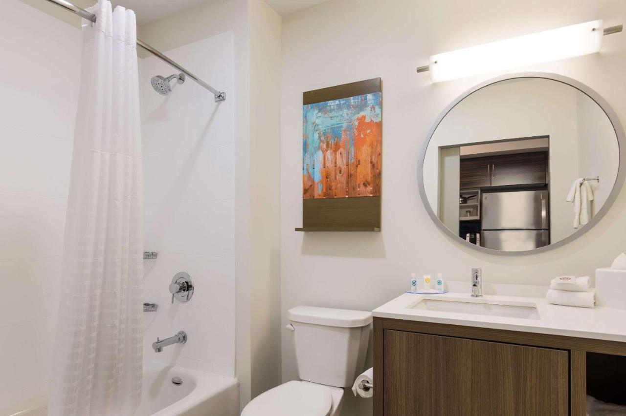 Mainstay Suites Гейлорд Екстериор снимка
